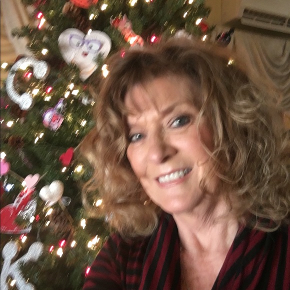 Meet your Posher, Linda - Picture 1 of 1